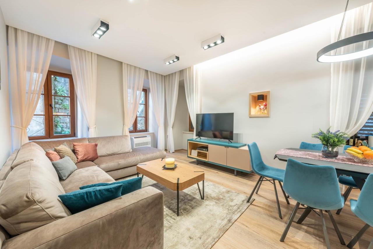Sasha Di Cattaro - Old Town Lux Apartment ภายนอก รูปภาพ