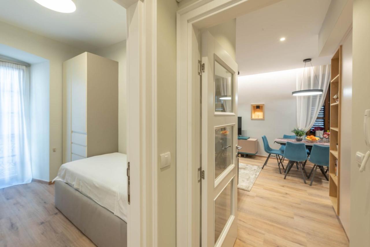 Sasha Di Cattaro - Old Town Lux Apartment ภายนอก รูปภาพ