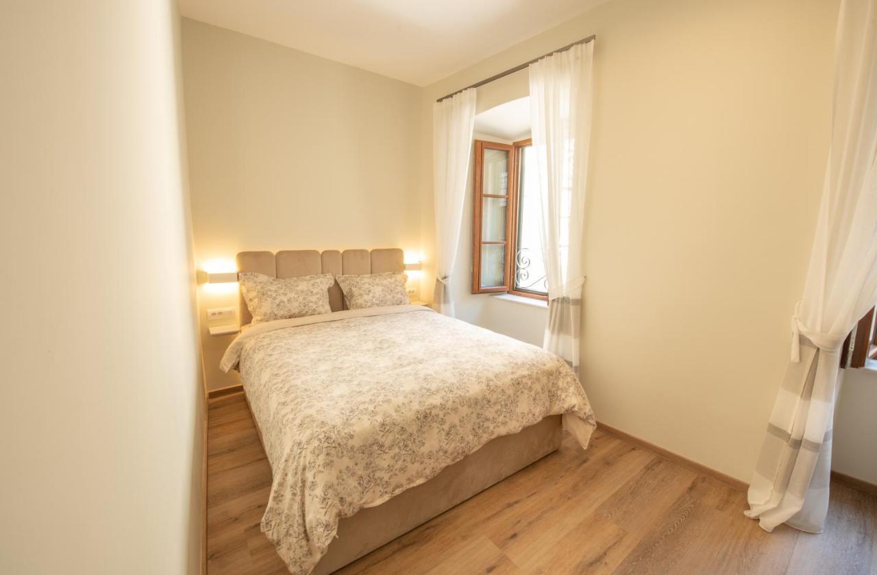 Sasha Di Cattaro - Old Town Lux Apartment ภายนอก รูปภาพ